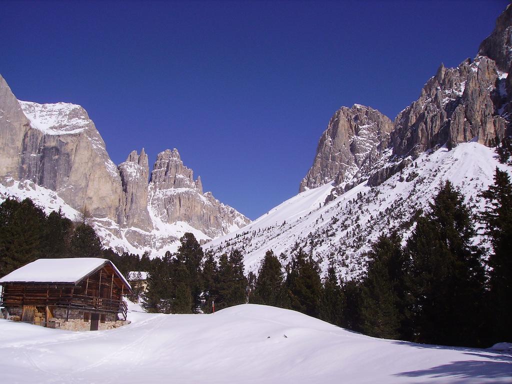 Rifugio Gardeccia Hutte Hotel Pozza di Fassa Exterior foto